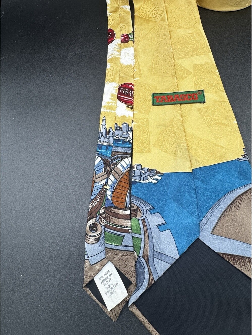 Vintage Tabasco Football Stadium Blimp Tie 100% Silk Novelty Sports Necktie - Picture 7 of 8